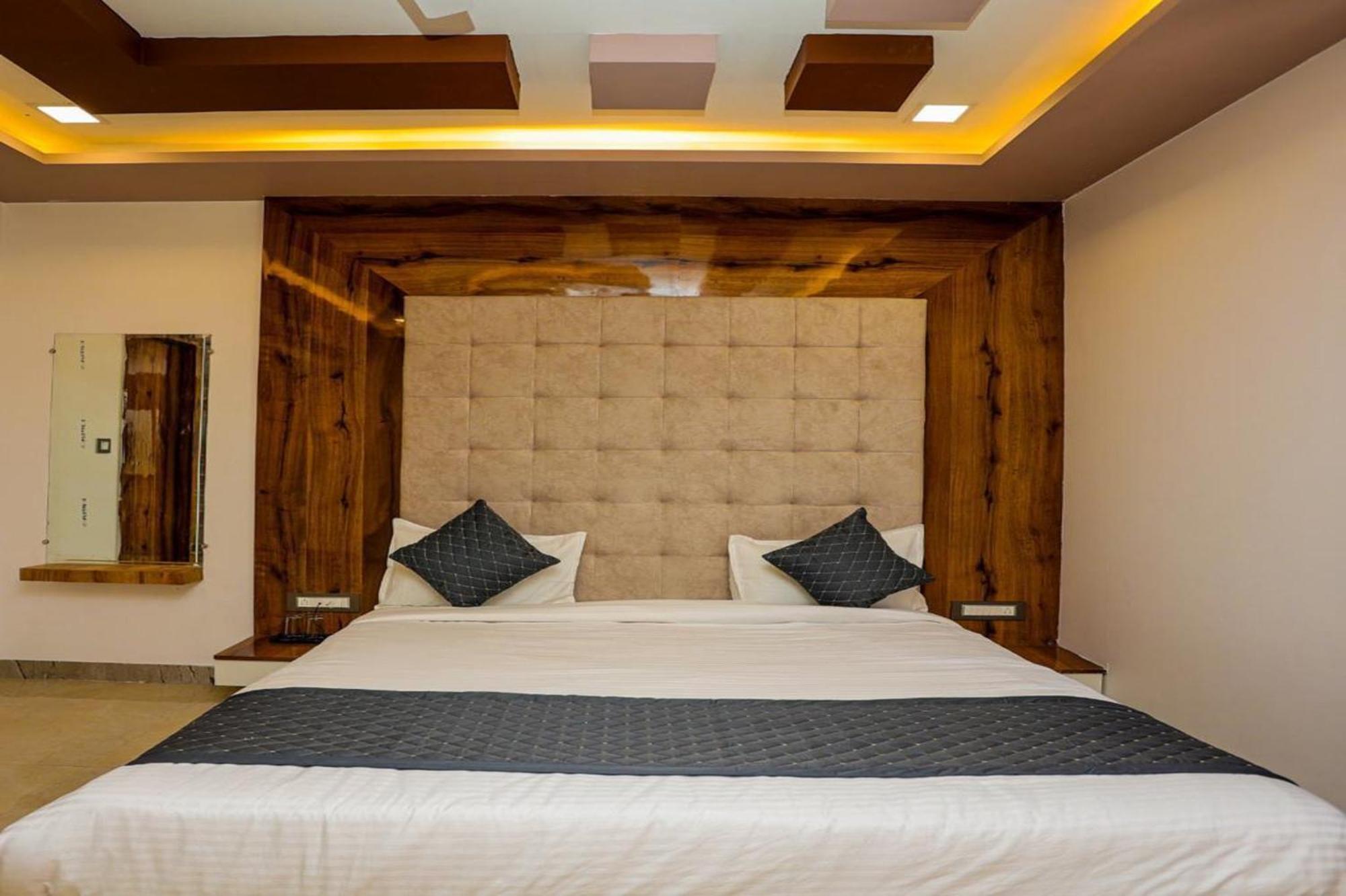 Hotel Eagle Inn Udaipur Kültér fotó