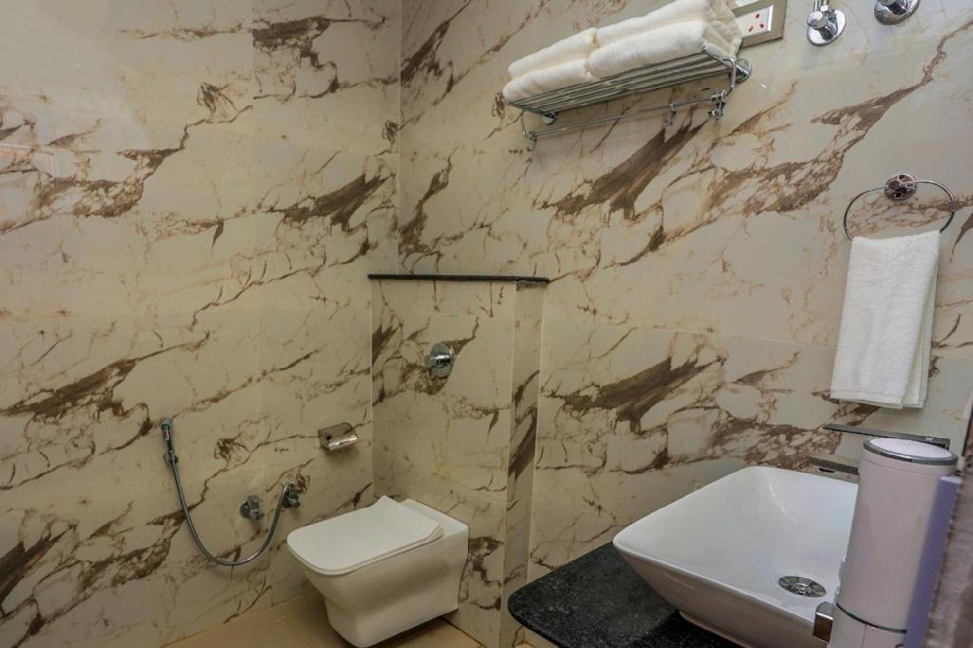 Hotel Eagle Inn Udaipur Kültér fotó