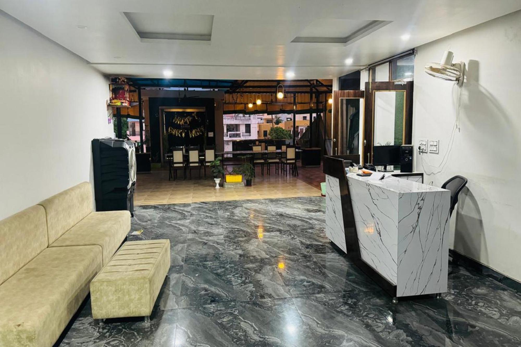 Hotel Eagle Inn Udaipur Kültér fotó