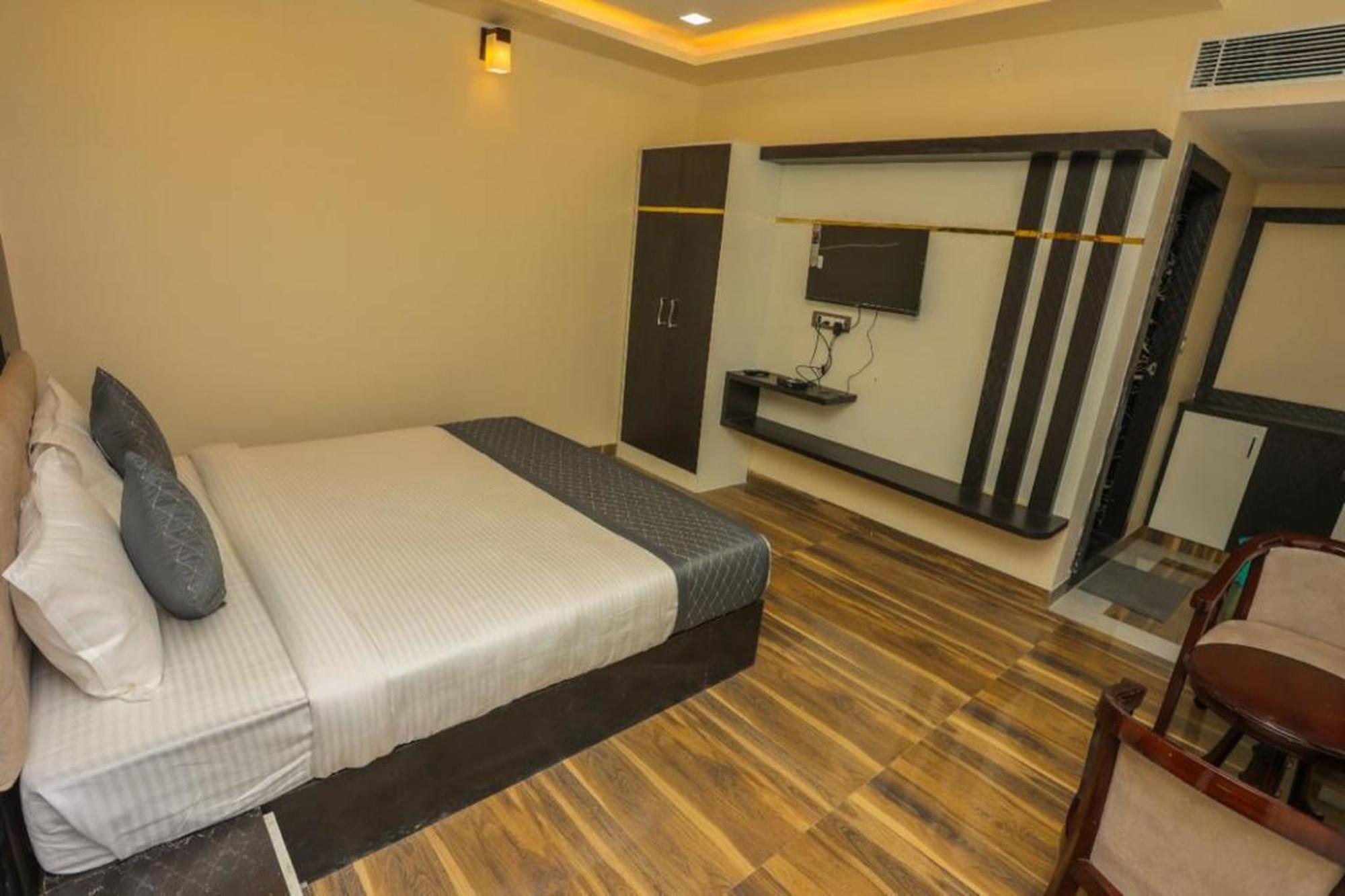 Hotel Eagle Inn Udaipur Kültér fotó